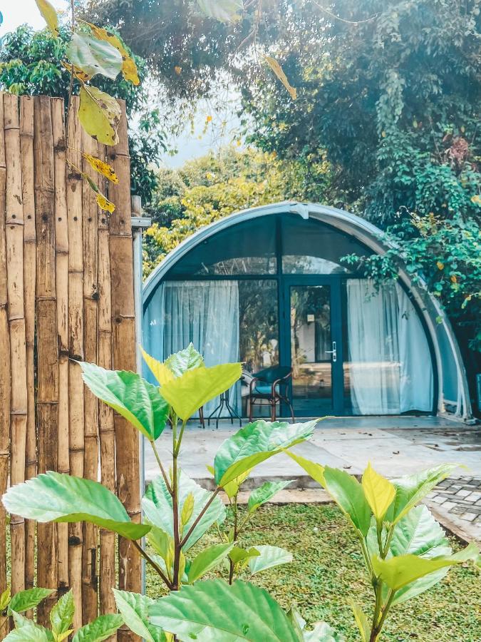 Nivadoo Resort Sigiriya Exterior photo A prefab home in Vietnam